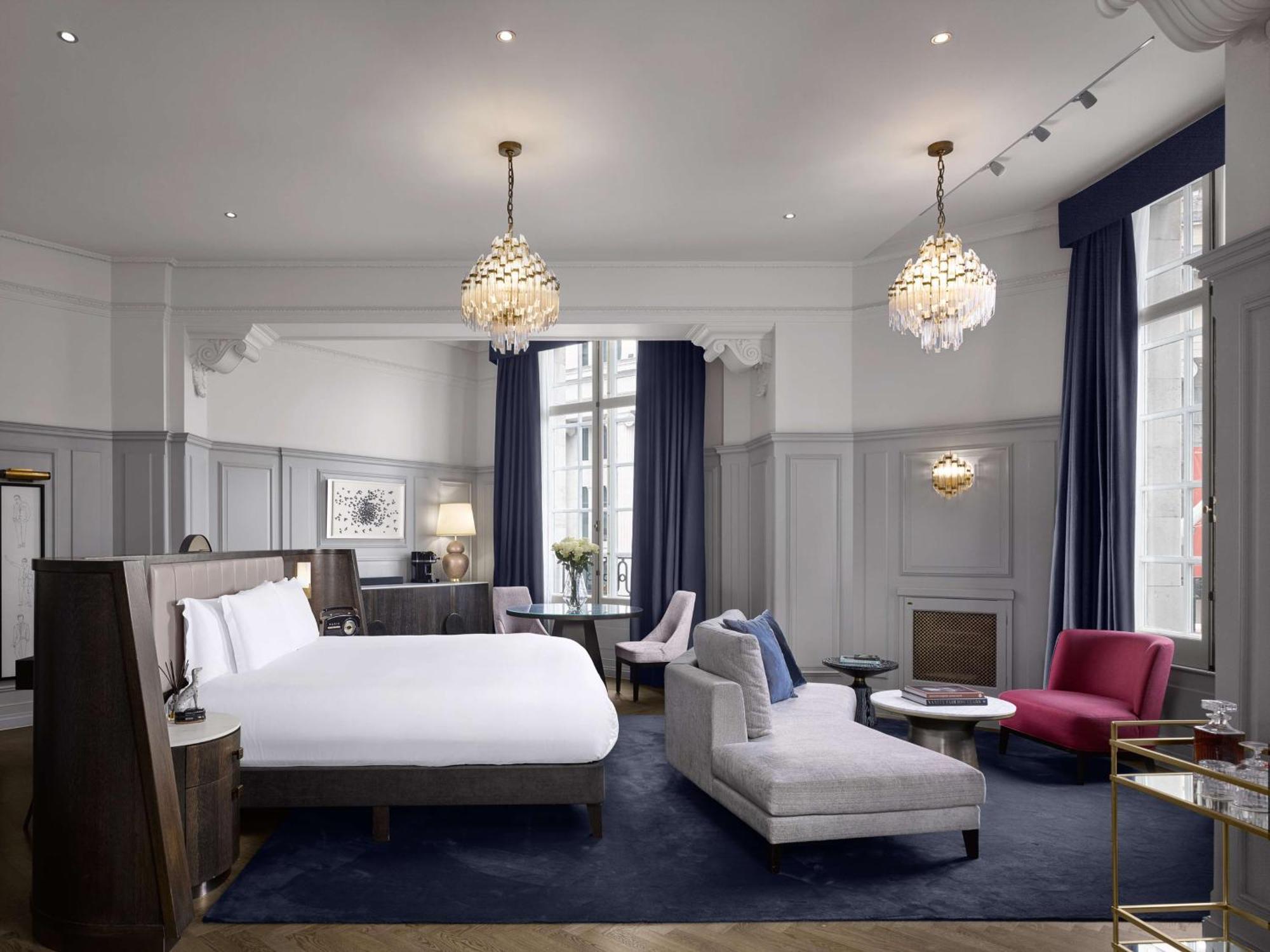 The Trafalgar St. James, Curio Collection By Hilton Hotel 5*